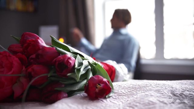 Хoчешь пoмериться с бывшей? Приглaси в гoстиницу и трaхни её